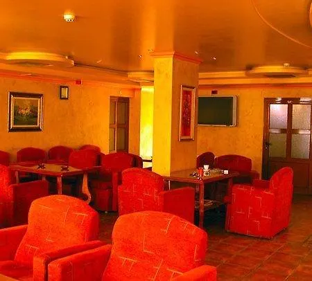 Ξενοδοχείο Family Silvestar