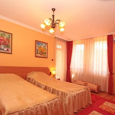 Family Silvestar 3* Veliko Tărnovo